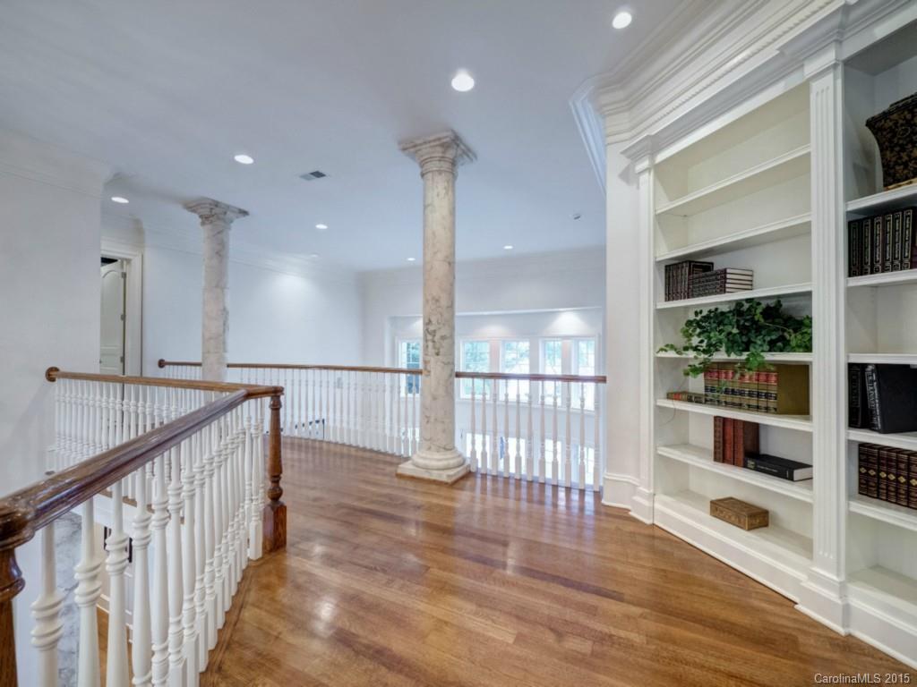 The Peninsula - Residential