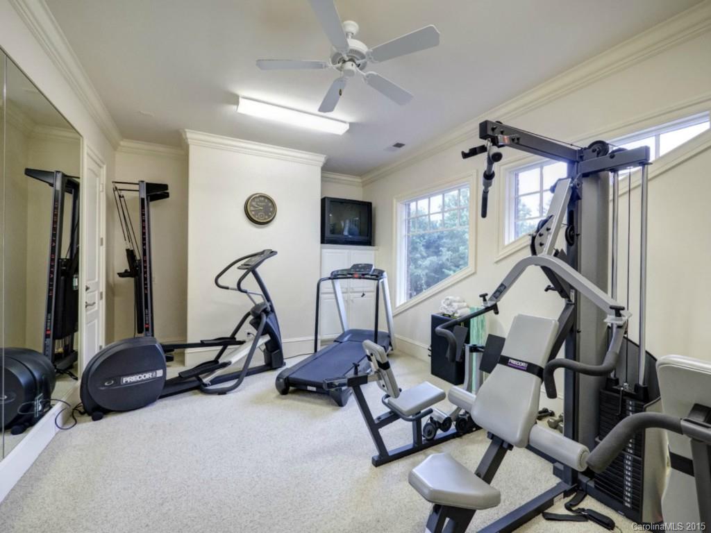 The Peninsula - Residential