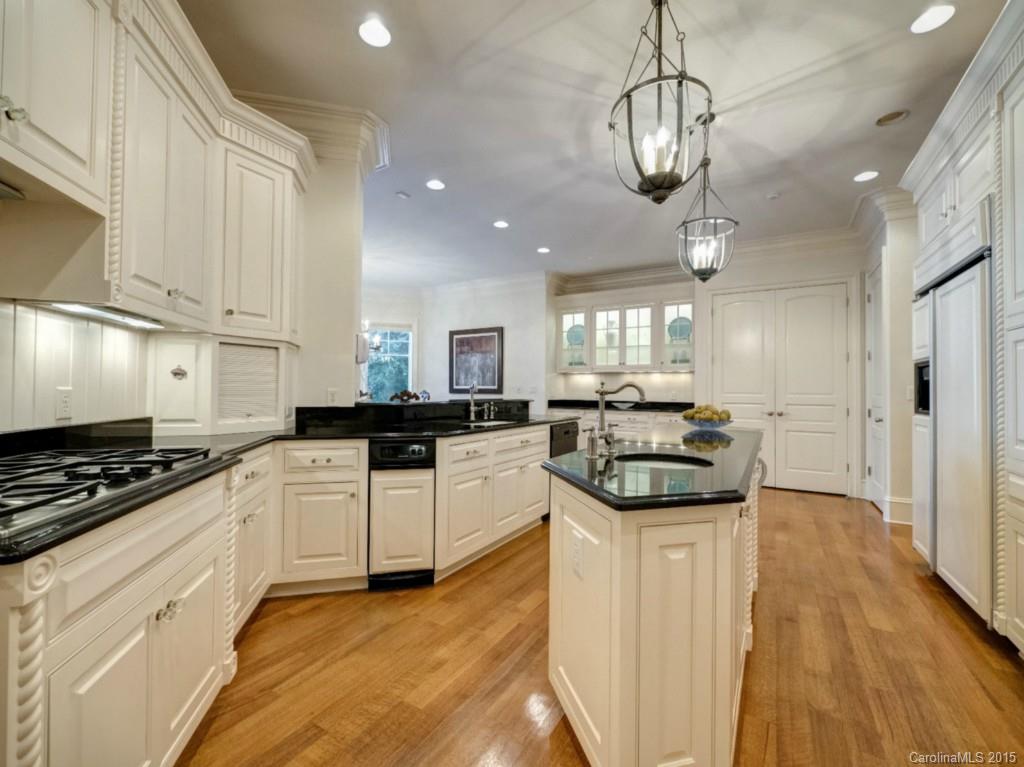 The Peninsula - Residential