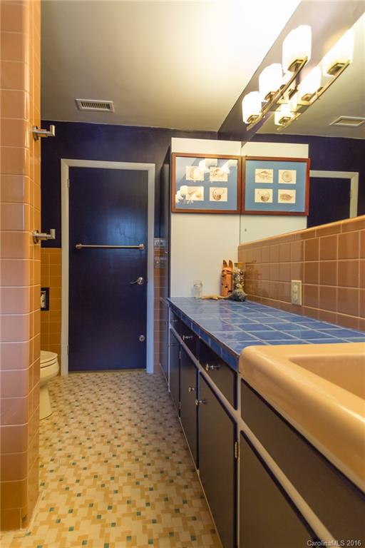 Brookland Manor - Residential