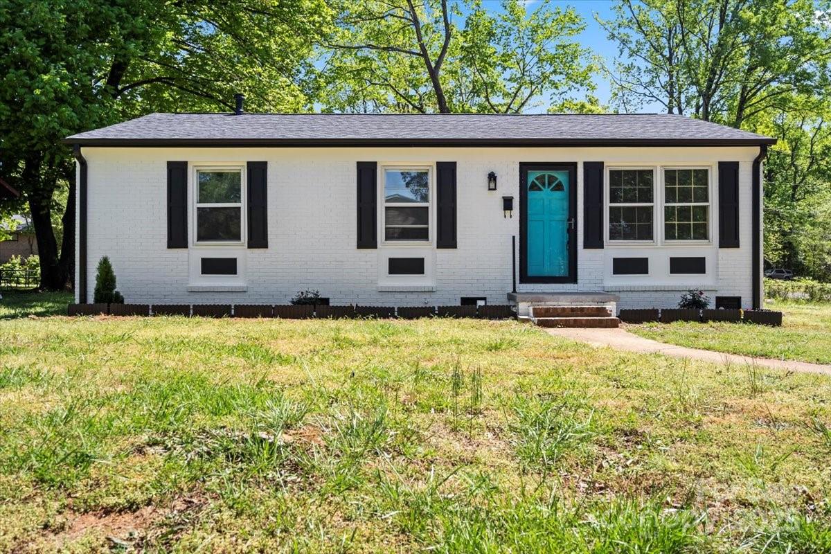 2515 Danforth Lane