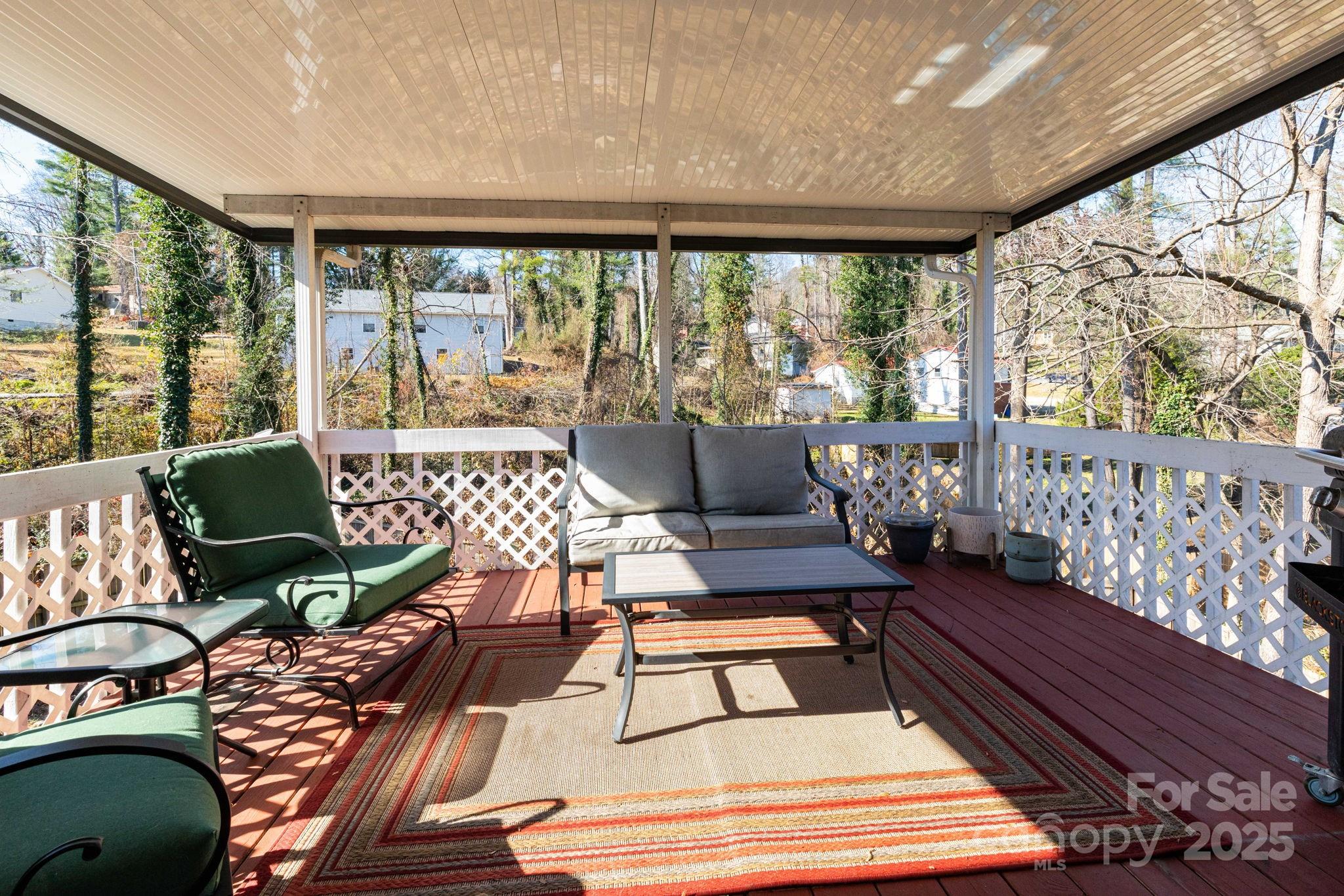 1226 Pinebrook Circle