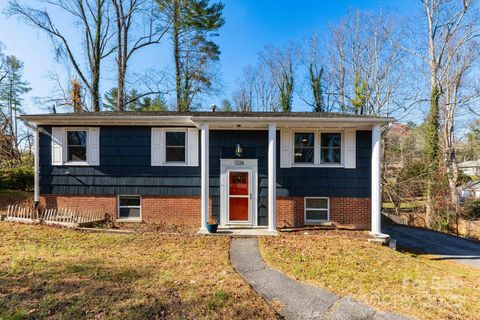 1226 Pinebrook Circle Hendersonville NC 28739