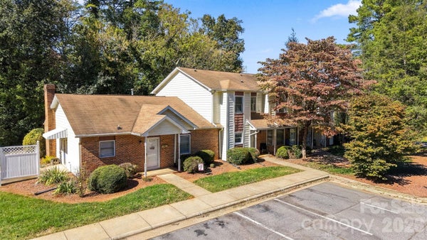 605 8TH AVE SW APT C2, CONOVER, NC 28613 - Image 4c4d919e56b4a1667f4f7b8a776b00ff/943524266