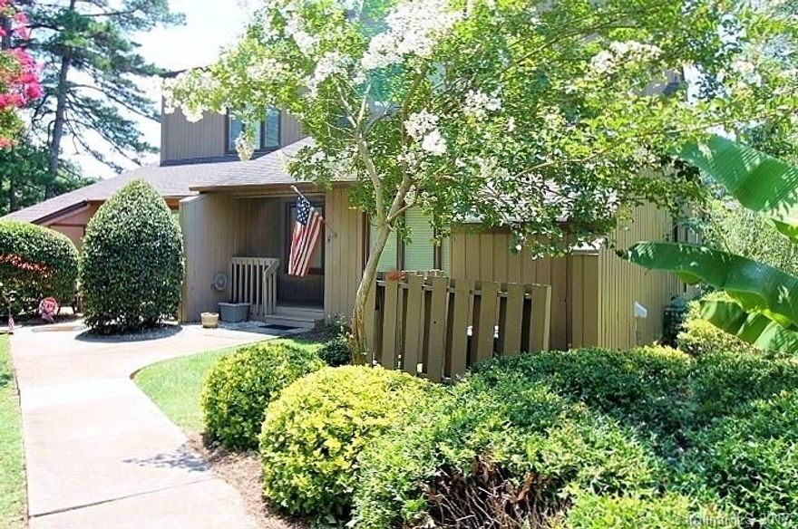 Waterfront townhouse down by River Hills Marina & Tennis courts. Beautiful tile flooring into open floor plan w/wall of windows to water view. Vaulted Great room and Dining area.  Kitchen brkft bar. 1st fl. master suite.  Beautiful tiled bathroom & shower.  2nd bedroom up w/full bath.