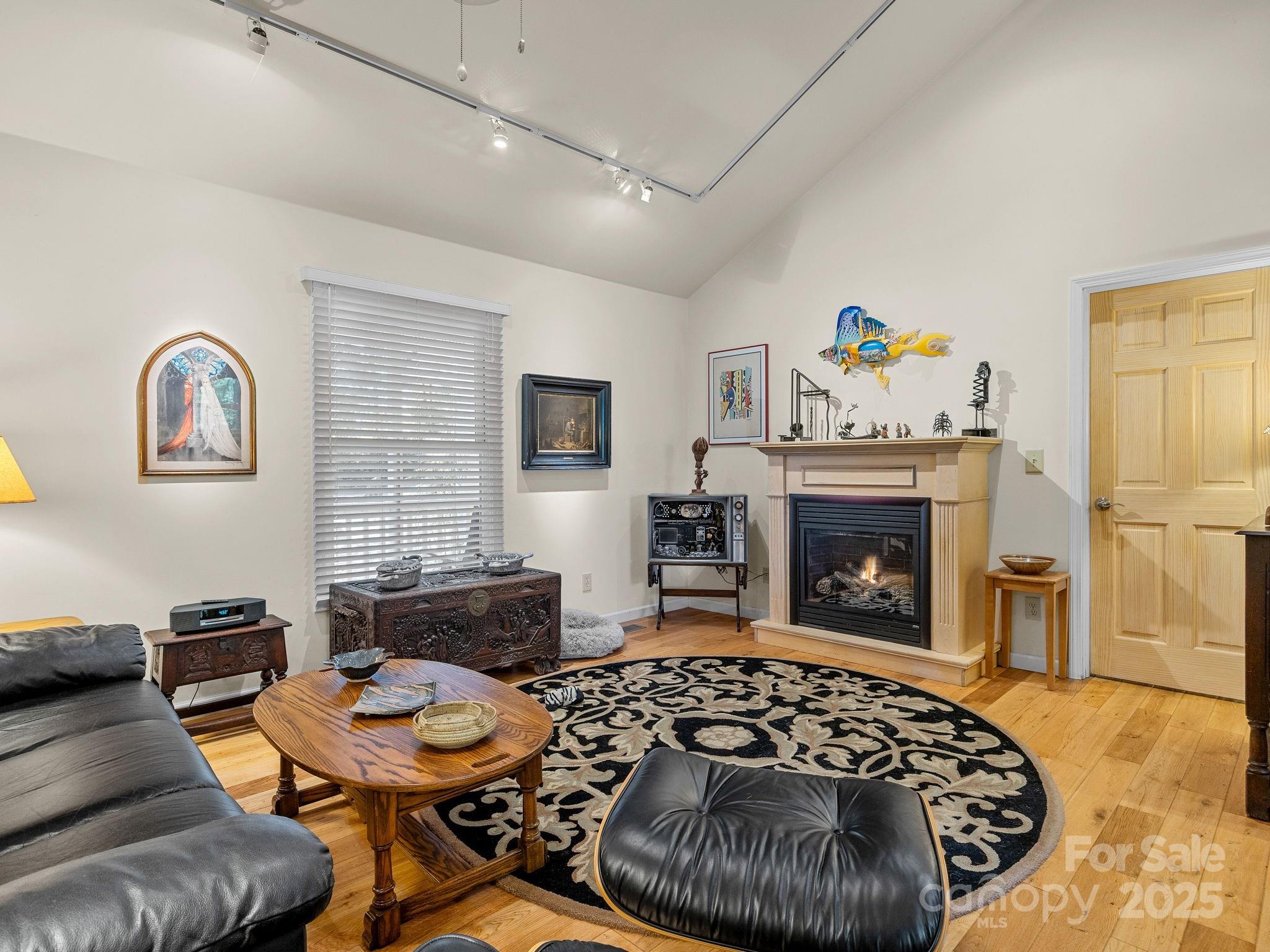 160 Caledonia Road