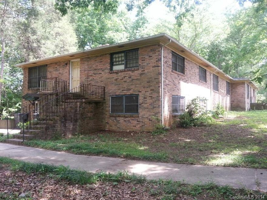 Awesome potential for investment property sitting on over 1 acre, already zoned R12mf, in one of the most sought after areas of south Charlotte and ready to be redeveloped (new single family homes coming up next door to this property).