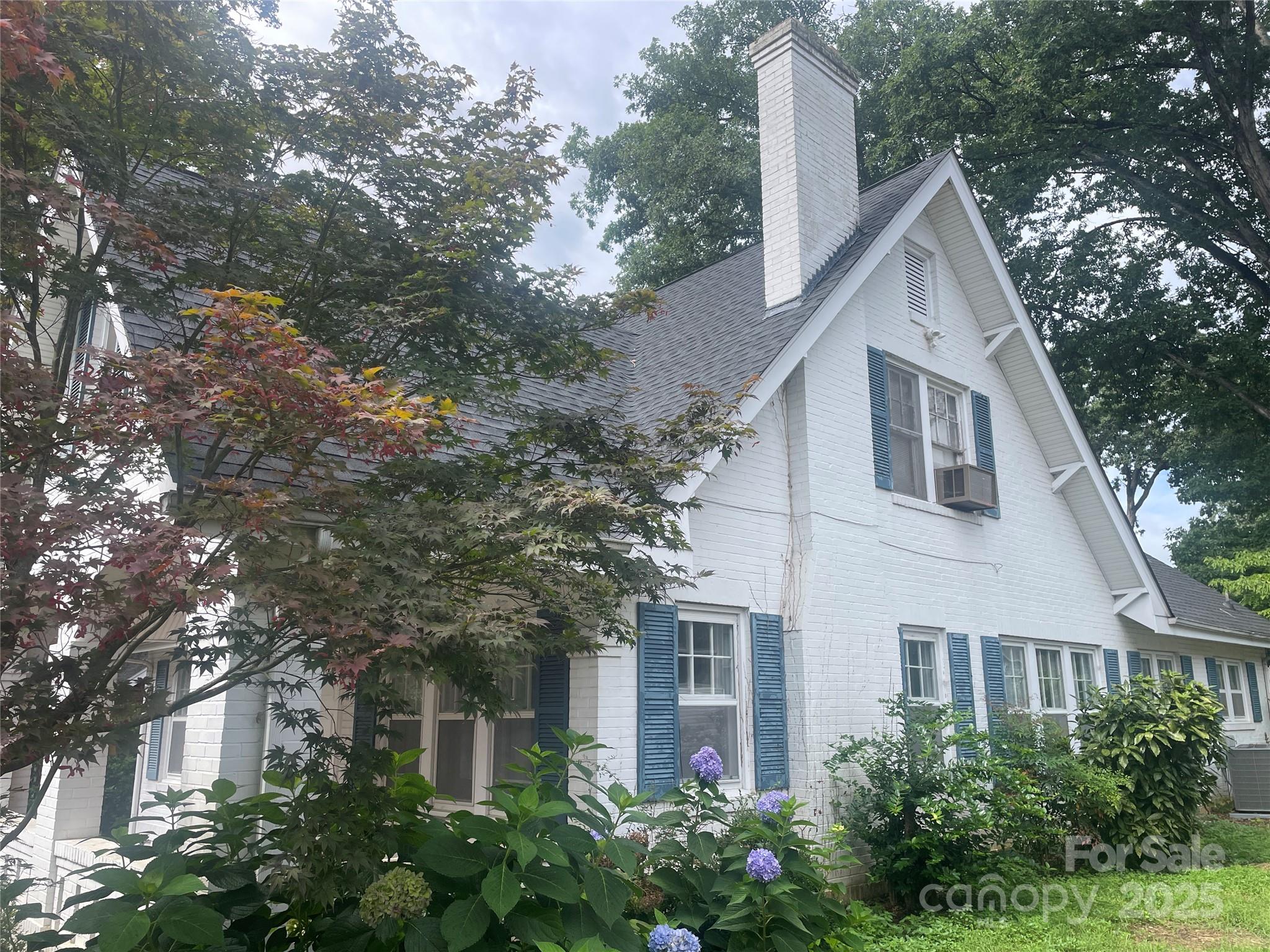 263 N 5th Street