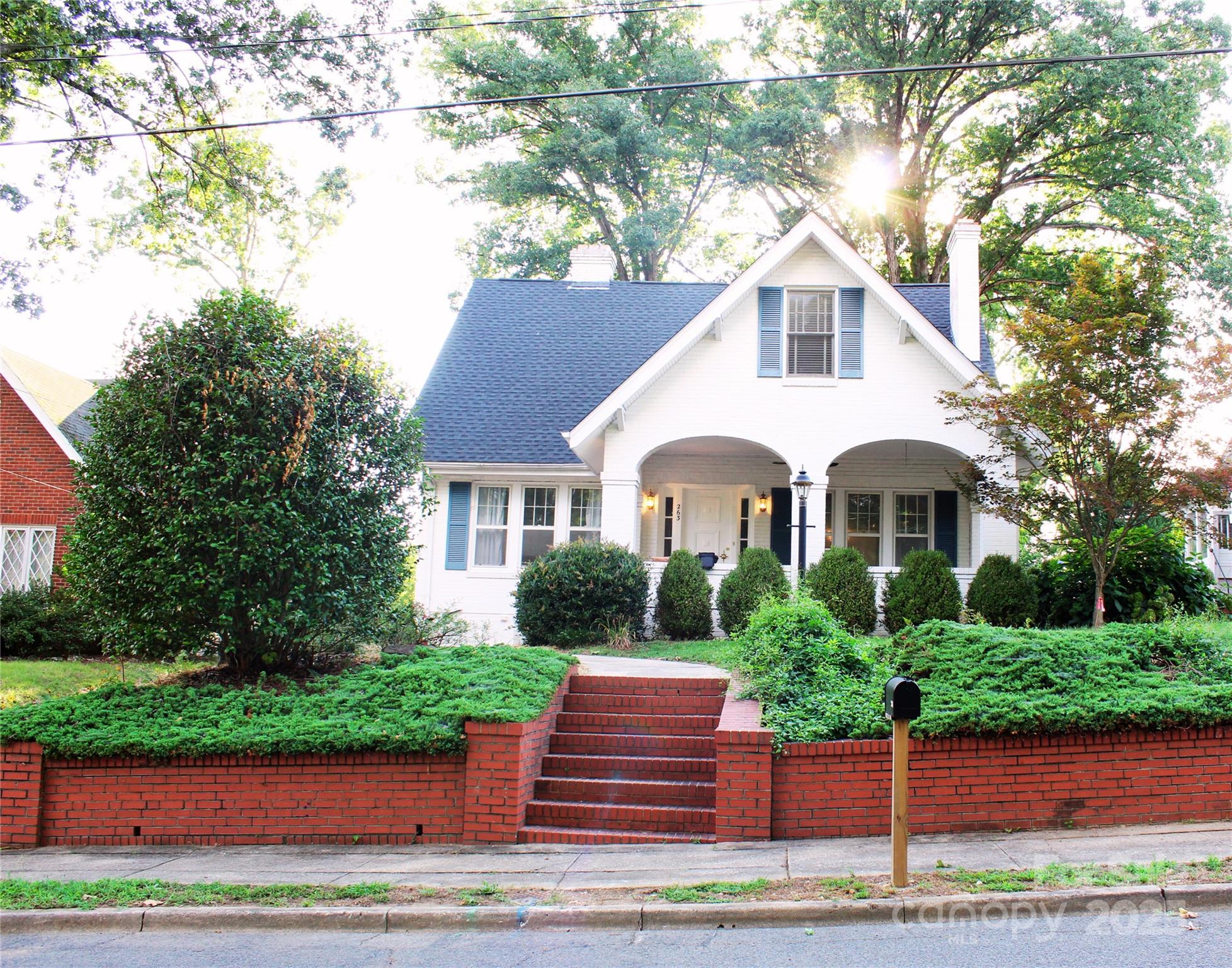 263 N 5th Street