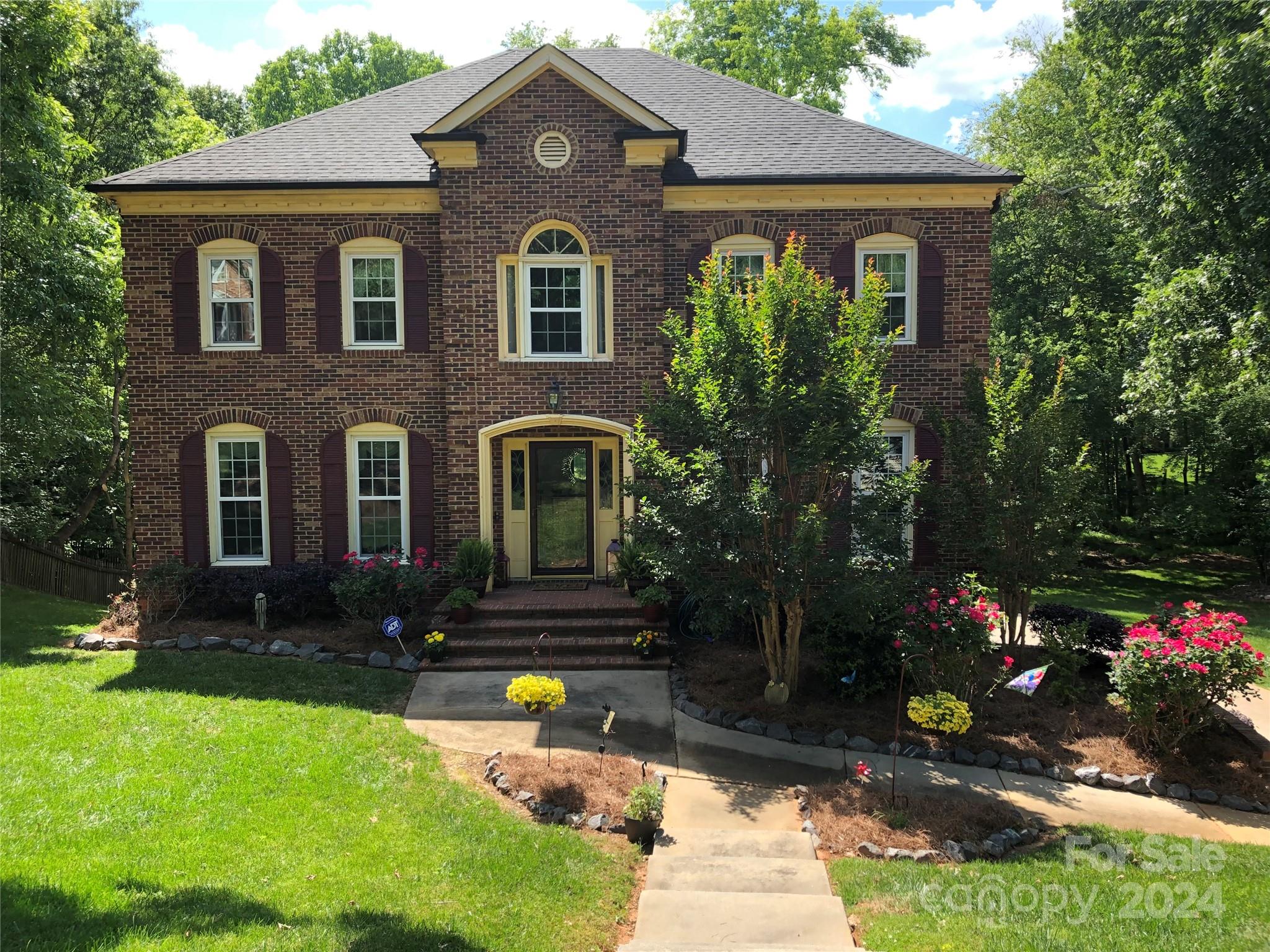 Williamsburg South - Residential