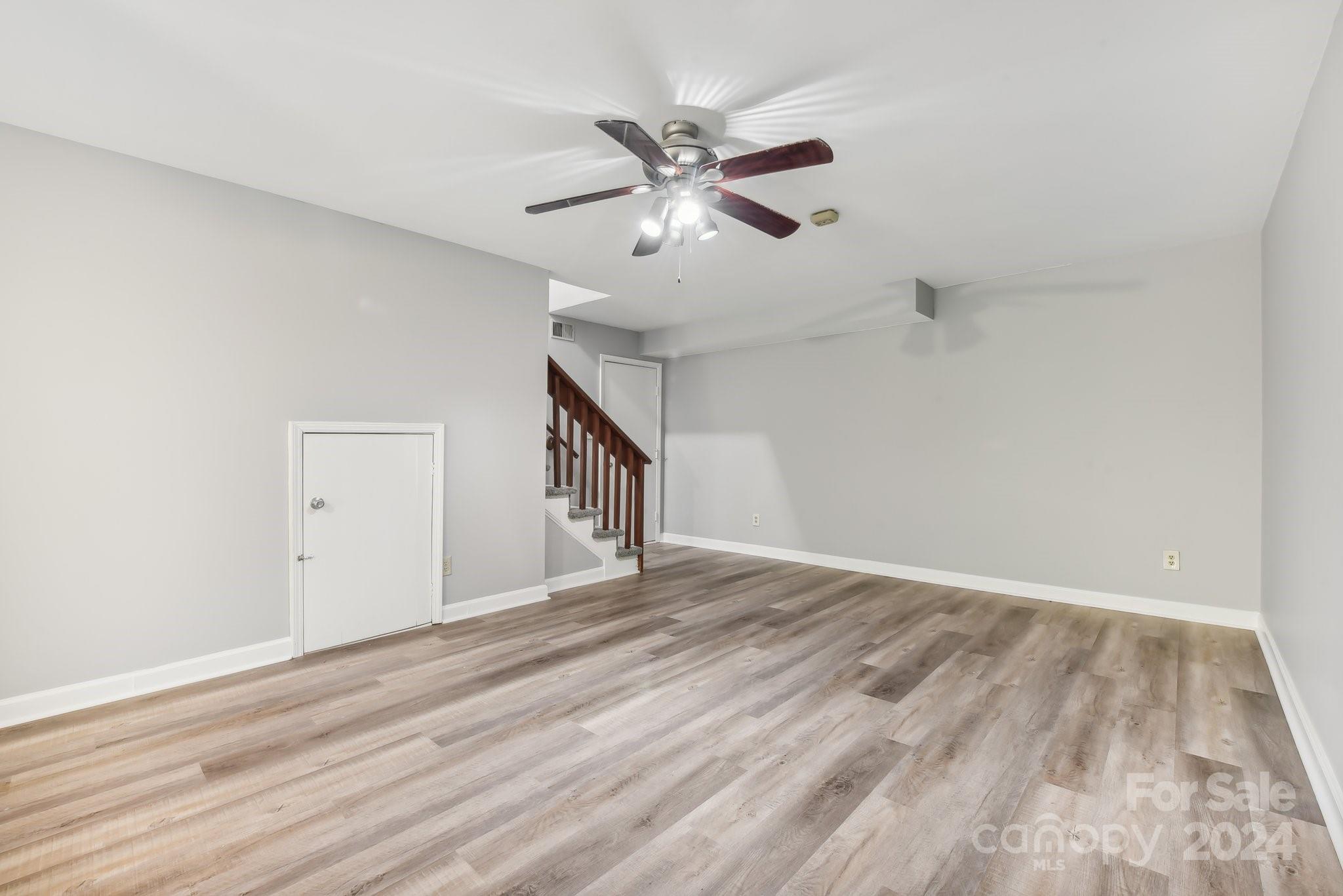 Williamsburg South - Residential