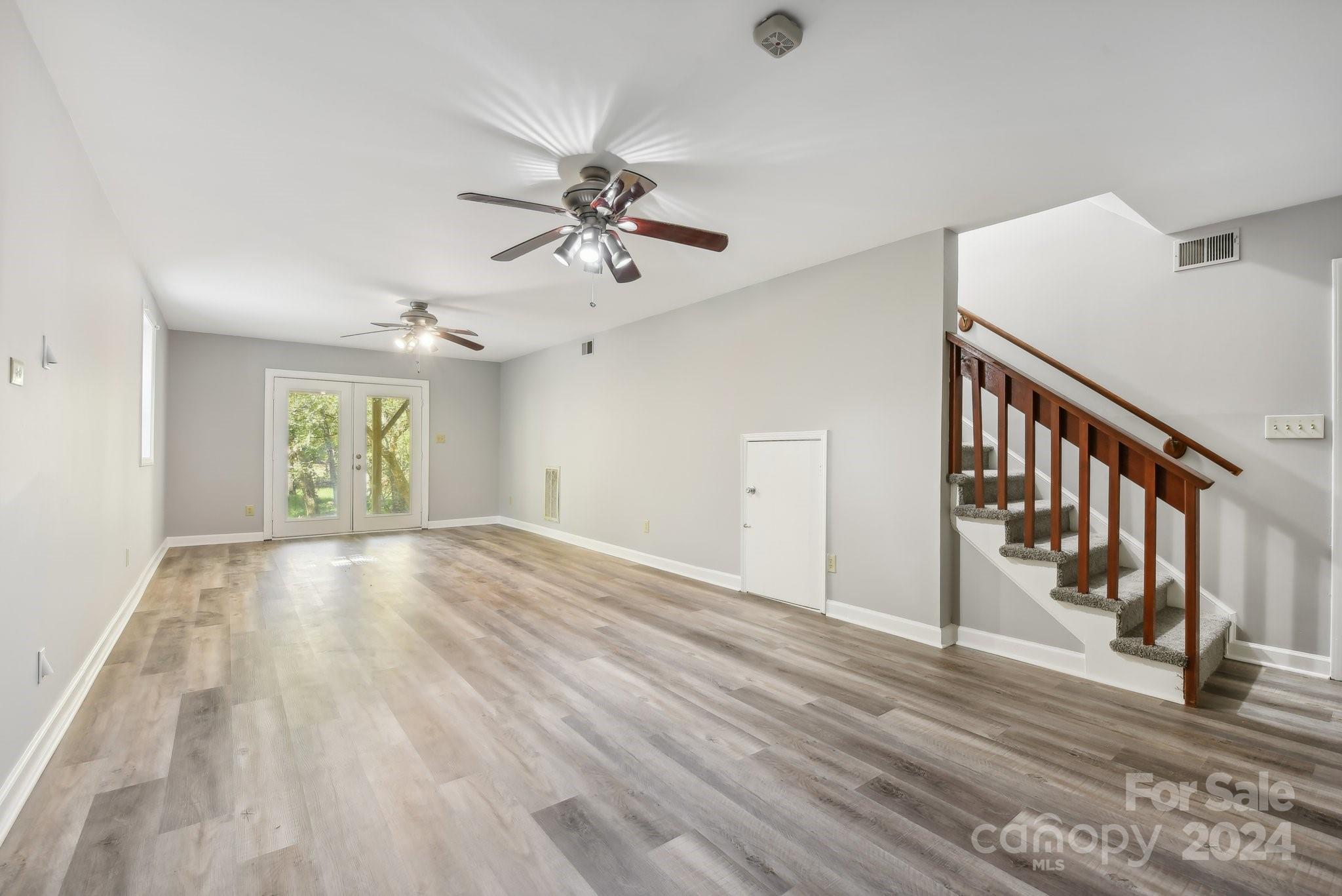 Williamsburg South - Residential