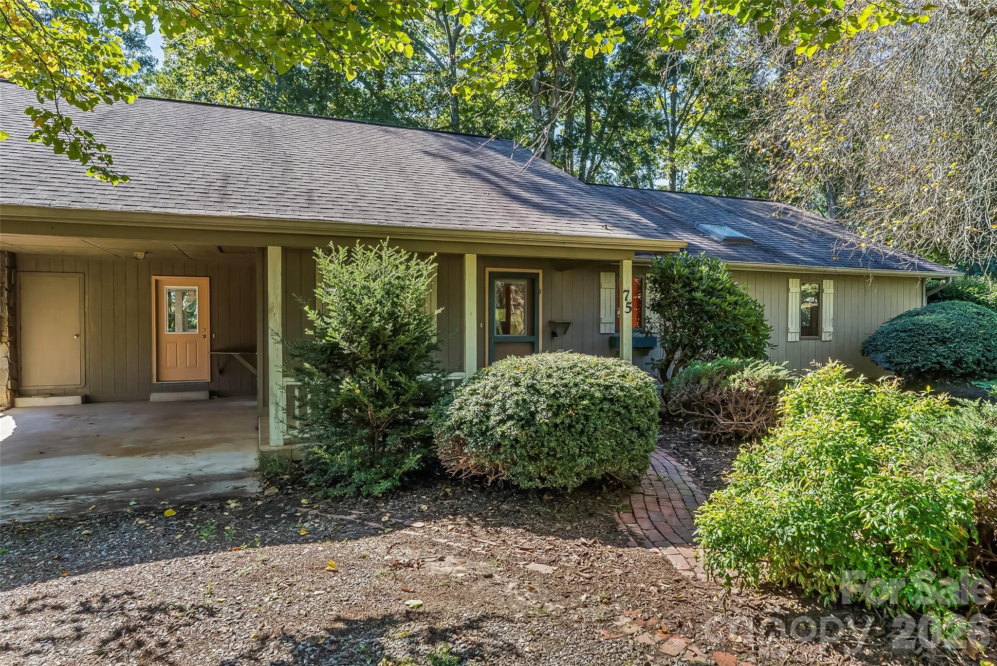 75 Bluebird Lane