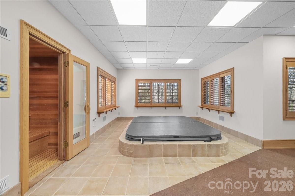 Rolling Green - Residential