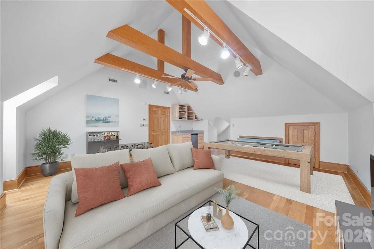 Rolling Green - Residential