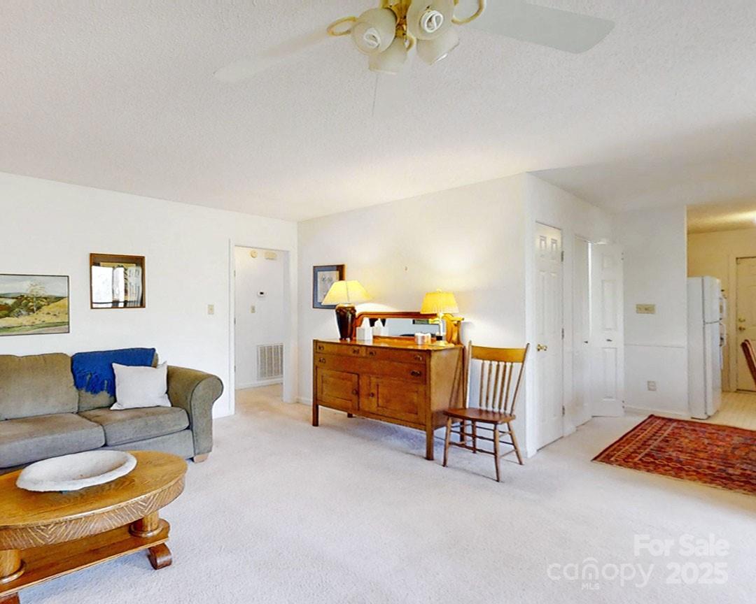 204 Rocky Mountain Way