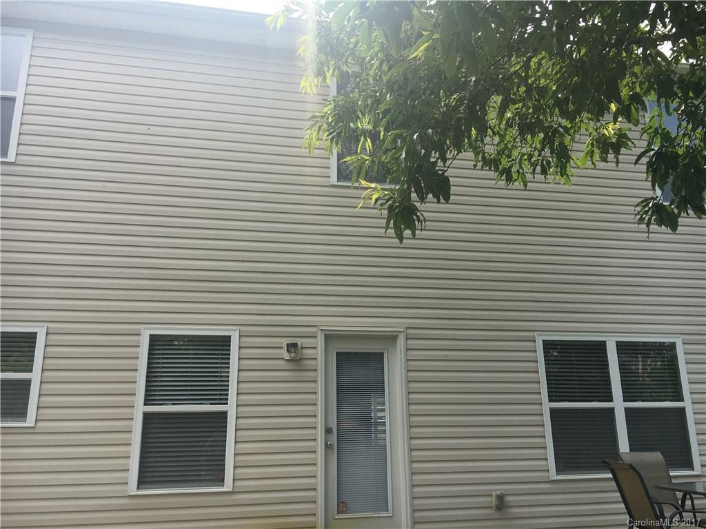 Sandy Pointe - Residential Lease