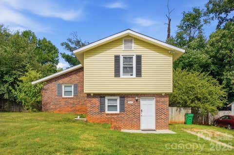 Photo of 233 Scottie Place, Charlotte, NC 28217 (MLS # 4395621)
