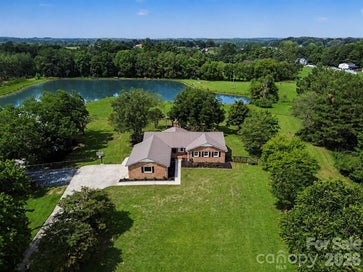 5718 White Store Road Wingate NC 28174