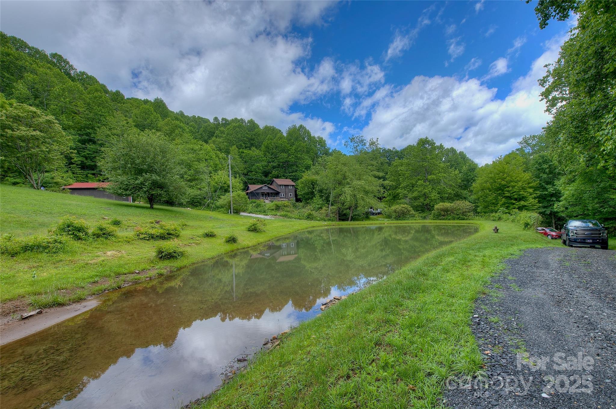 53 Chestnut Ridge Road