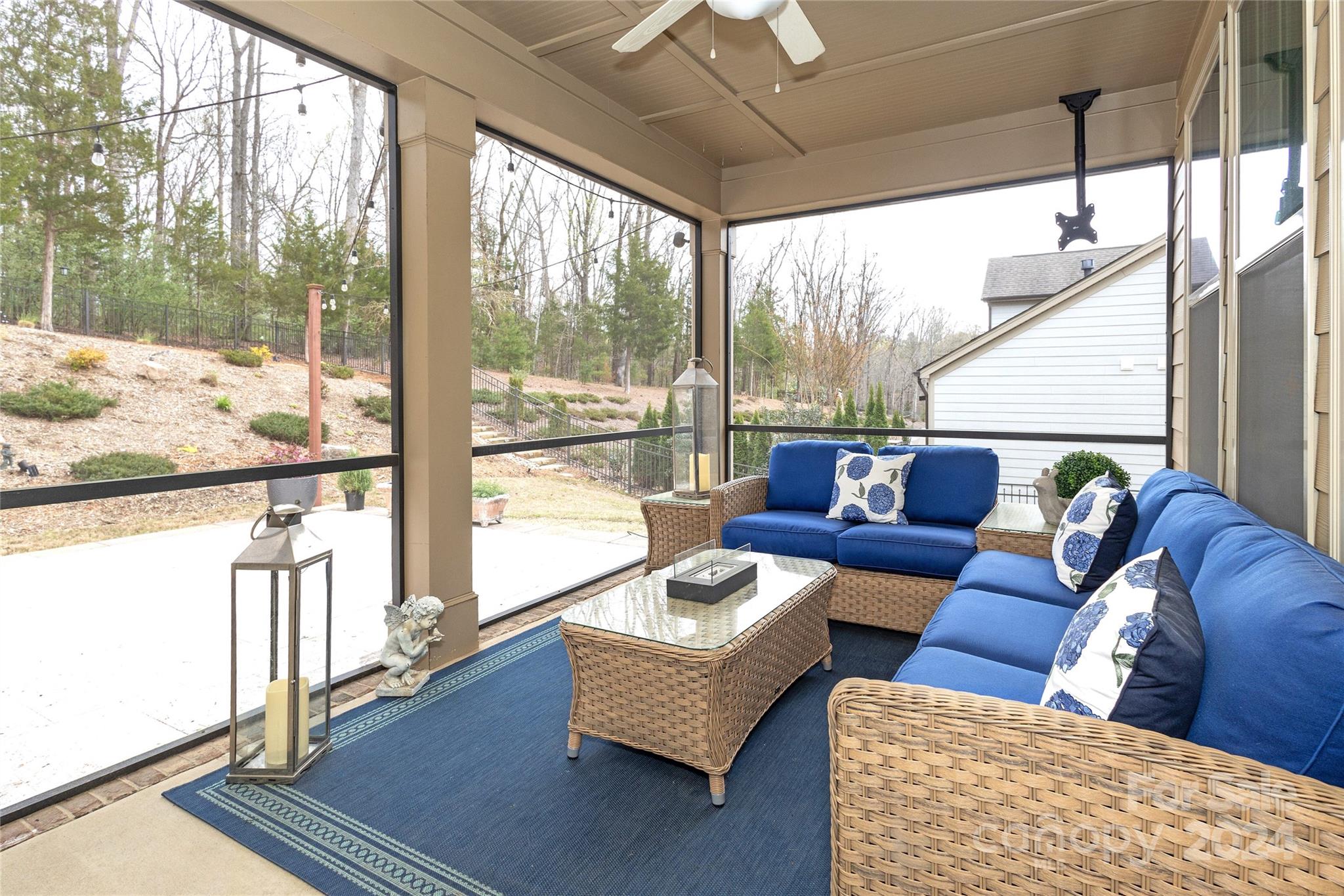 The Palisades - Residential