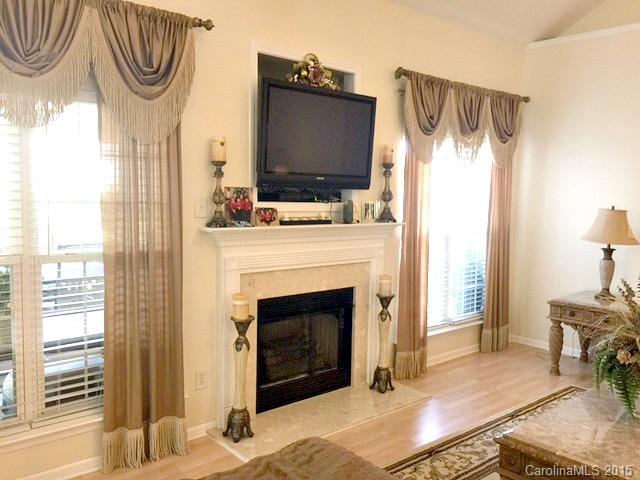 Oakstone - Residential