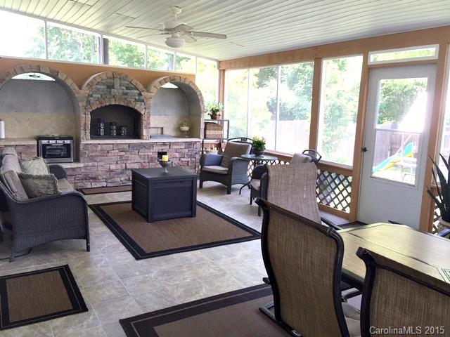 Oakstone - Residential