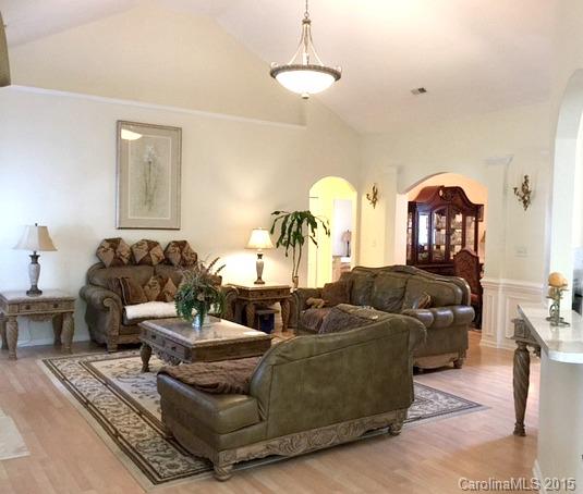 Oakstone - Residential