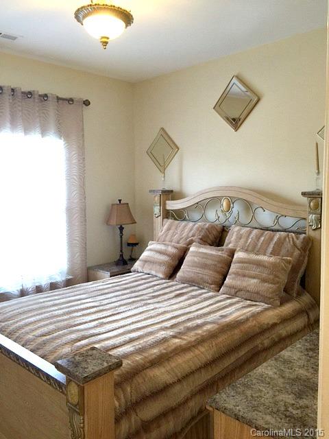 Oakstone - Residential