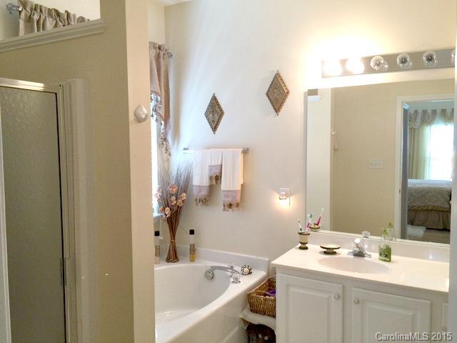 Oakstone - Residential