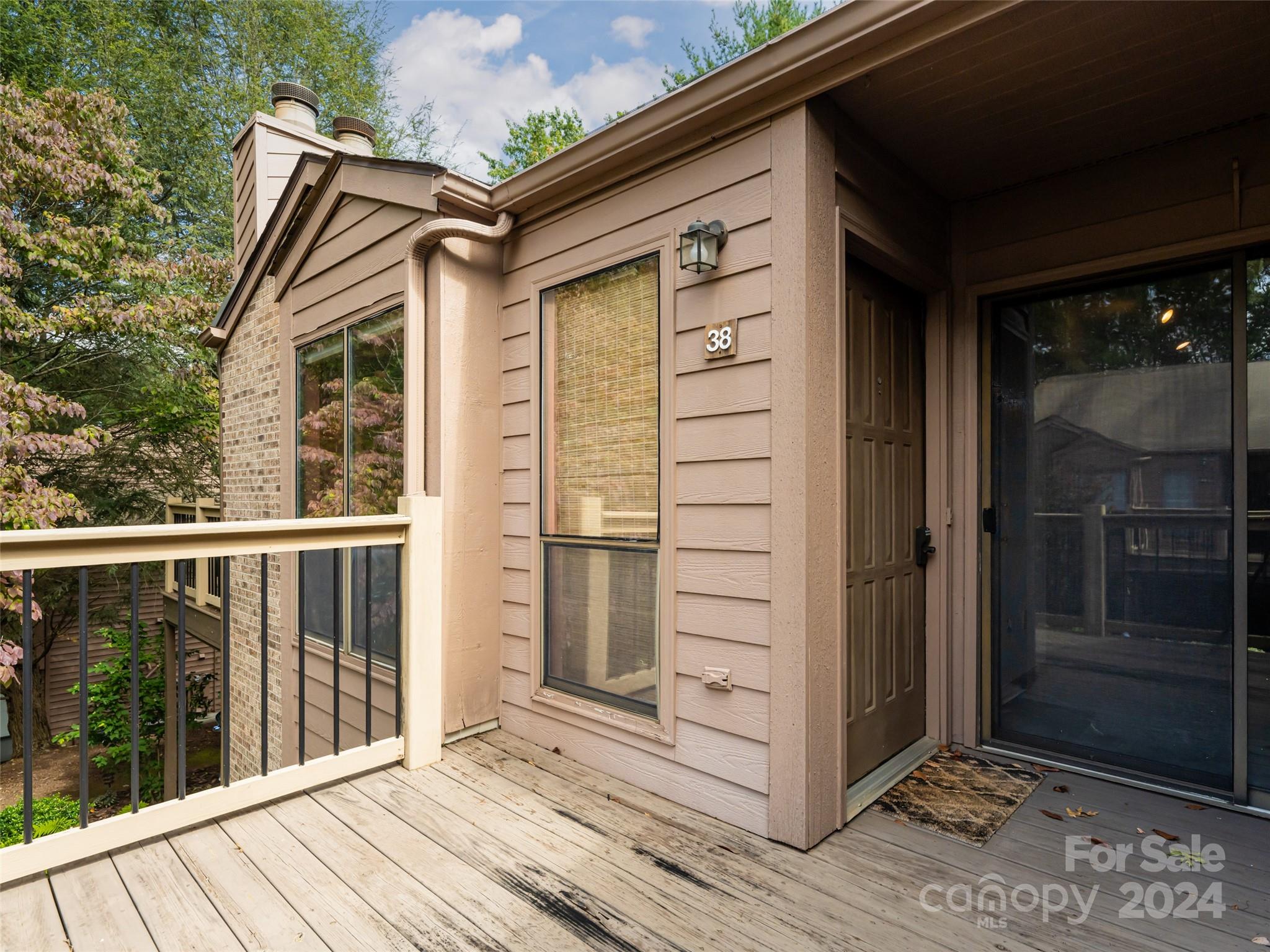 Ravencroft Condominiums - Residential