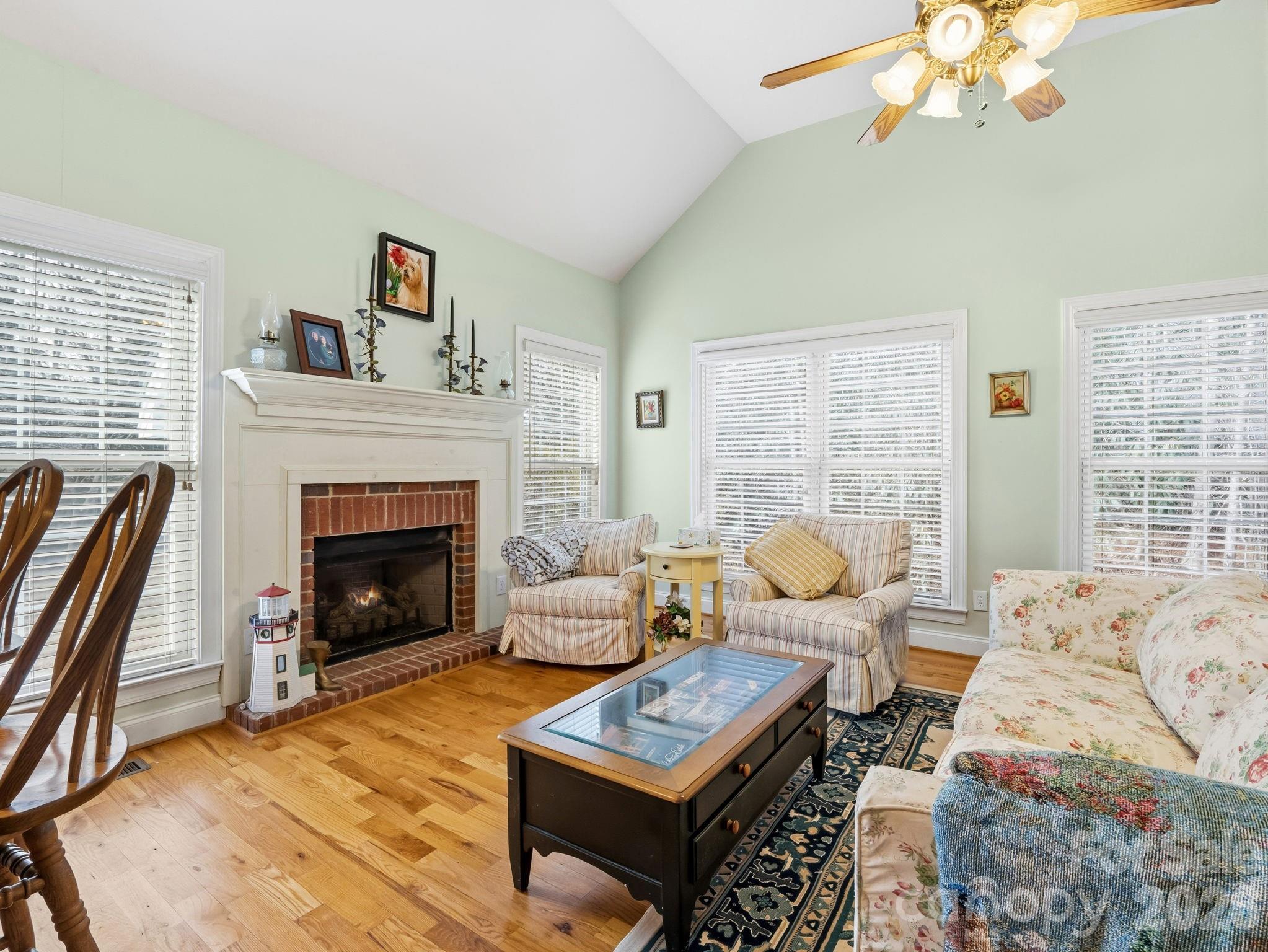 Jonathan Creek - Residential