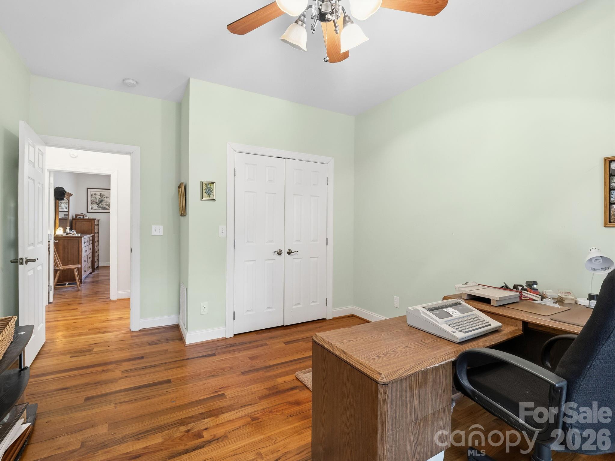 Jonathan Creek - Residential