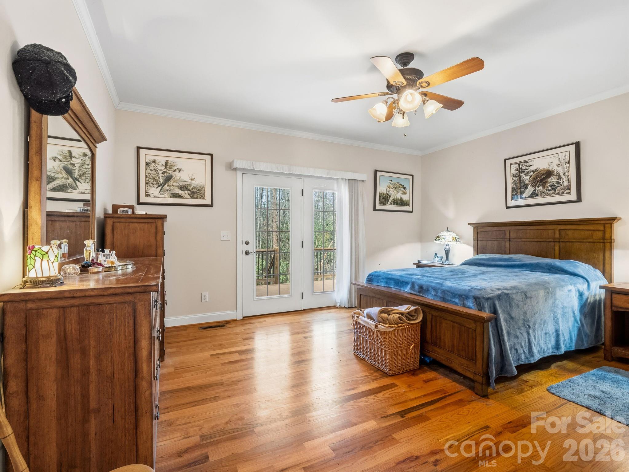 Jonathan Creek - Residential