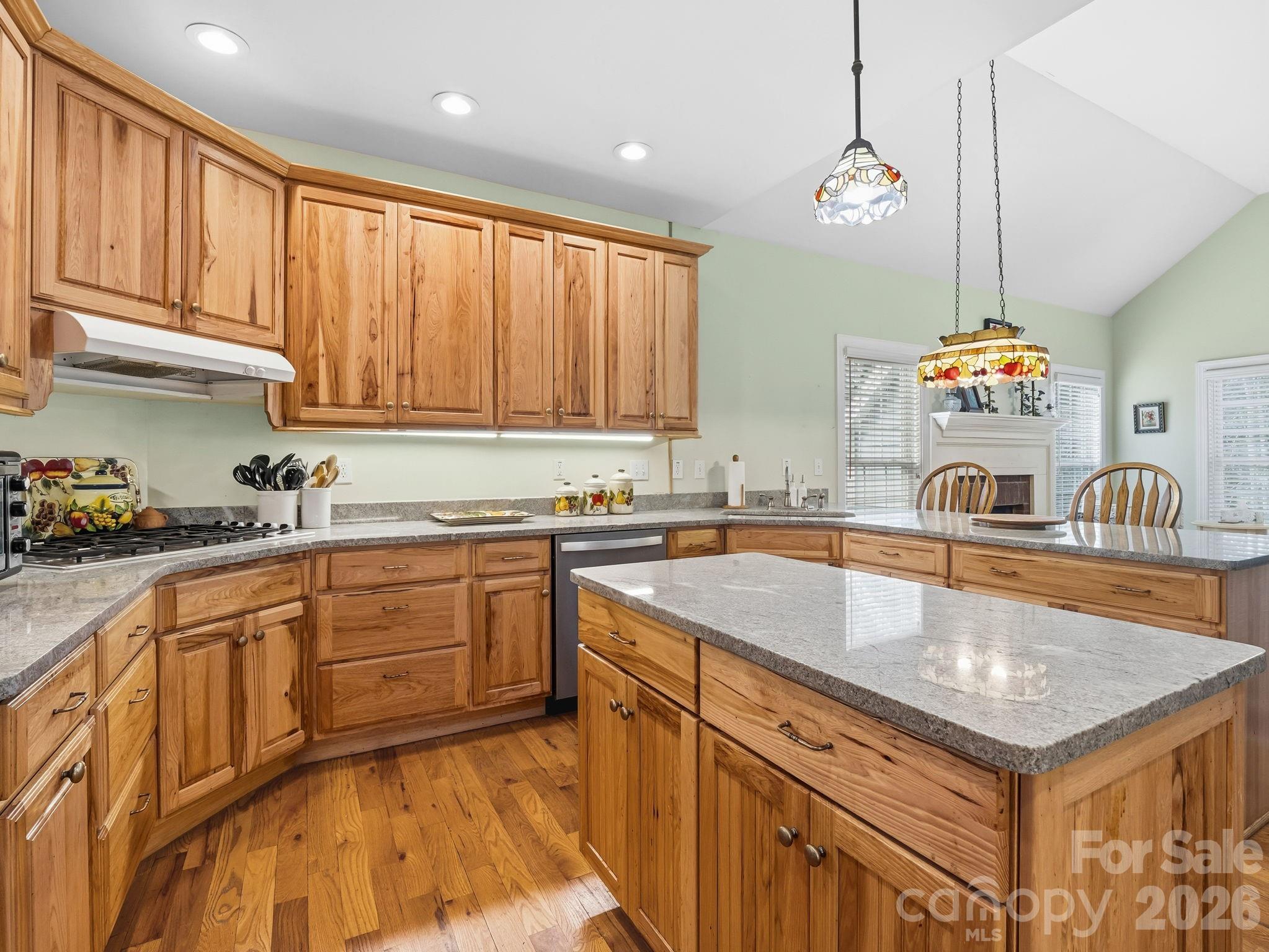 Jonathan Creek - Residential