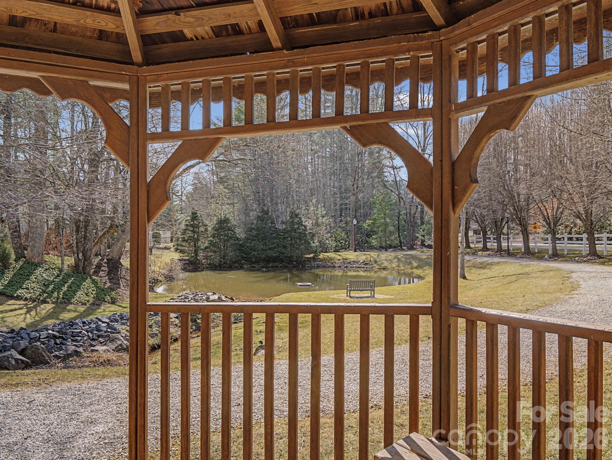 Jonathan Creek - Residential