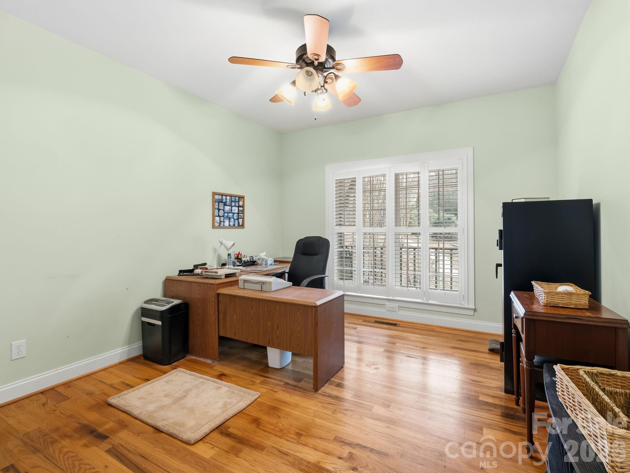 Jonathan Creek - Residential