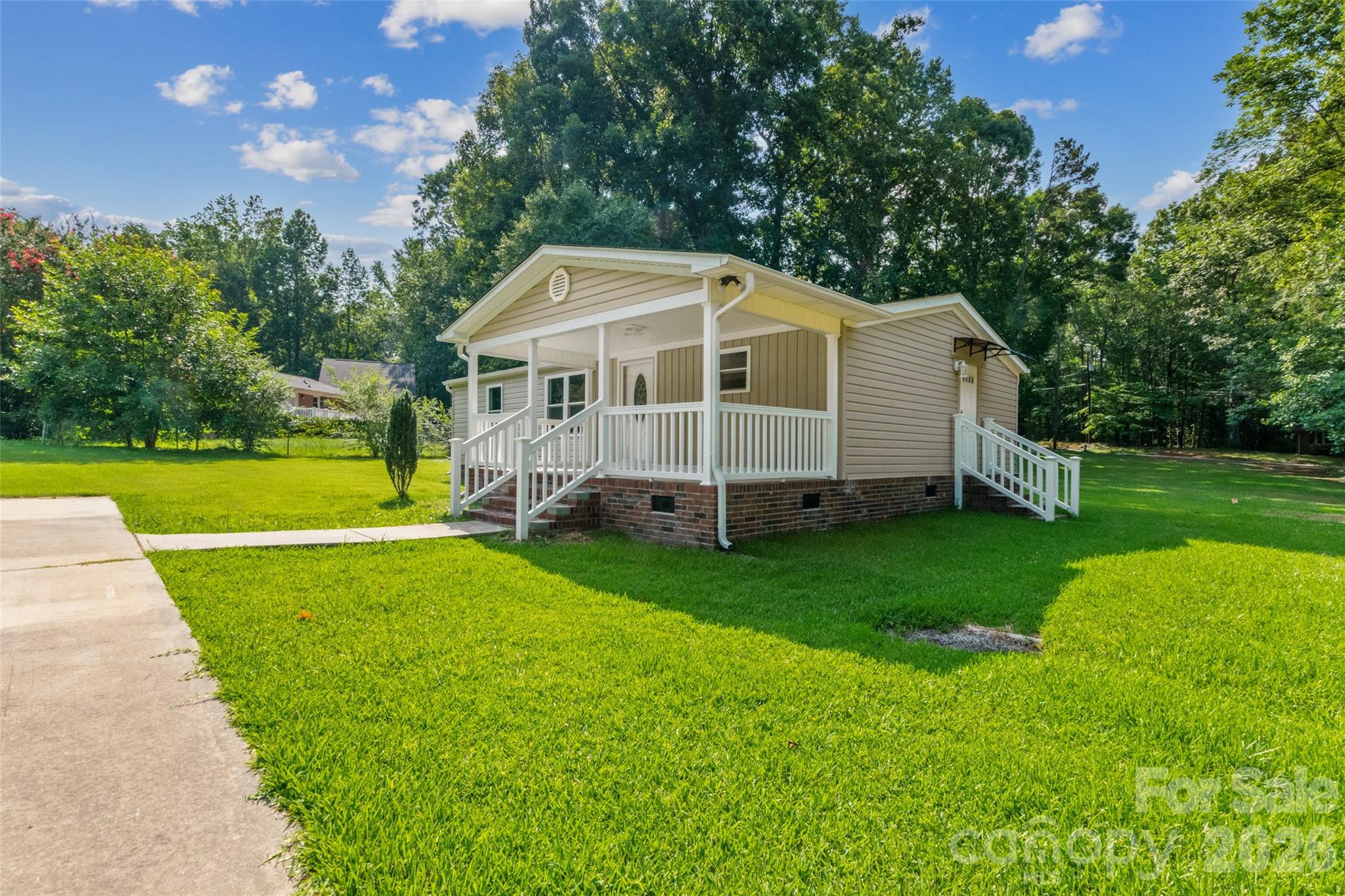 1882 Williams Circle
