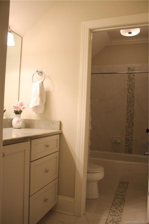 The Coves On River Oaks - Residential