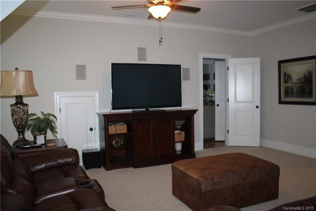 The Coves On River Oaks - Residential