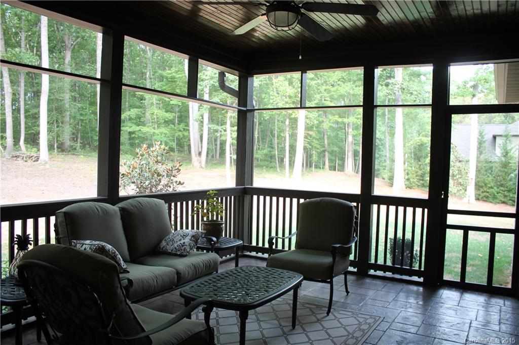 The Coves On River Oaks - Residential