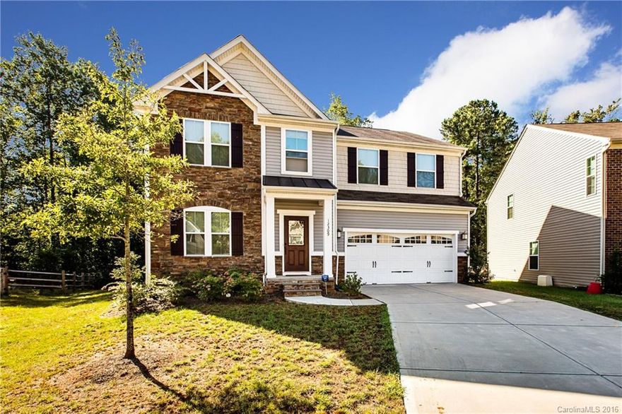 Better than new! Ryan Naples model built in 2013, features include 3BR/2.5BA, office, large loft area, formal dining, granite counters in kitchen, large center island, stainless appliances, breakfast area morning room, master bedroom has two closets and tray ceiling, master bath features dual vanity, garden tub and separate shower, located on private wooded cul-de-sac lot. Community offers pool, playground, tennis and walking trails.