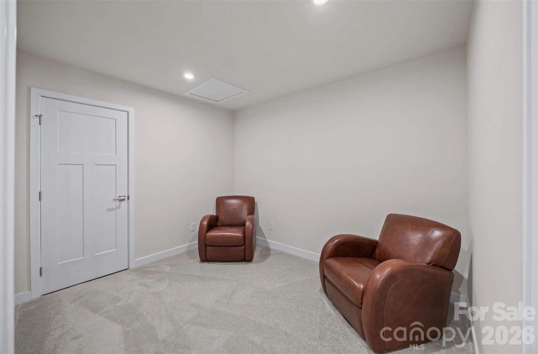 Rivercross - Residential