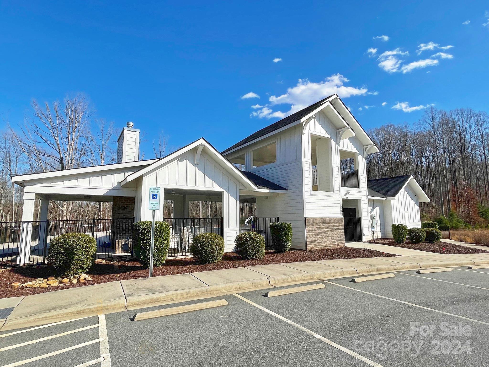 LakeWalk - Residential