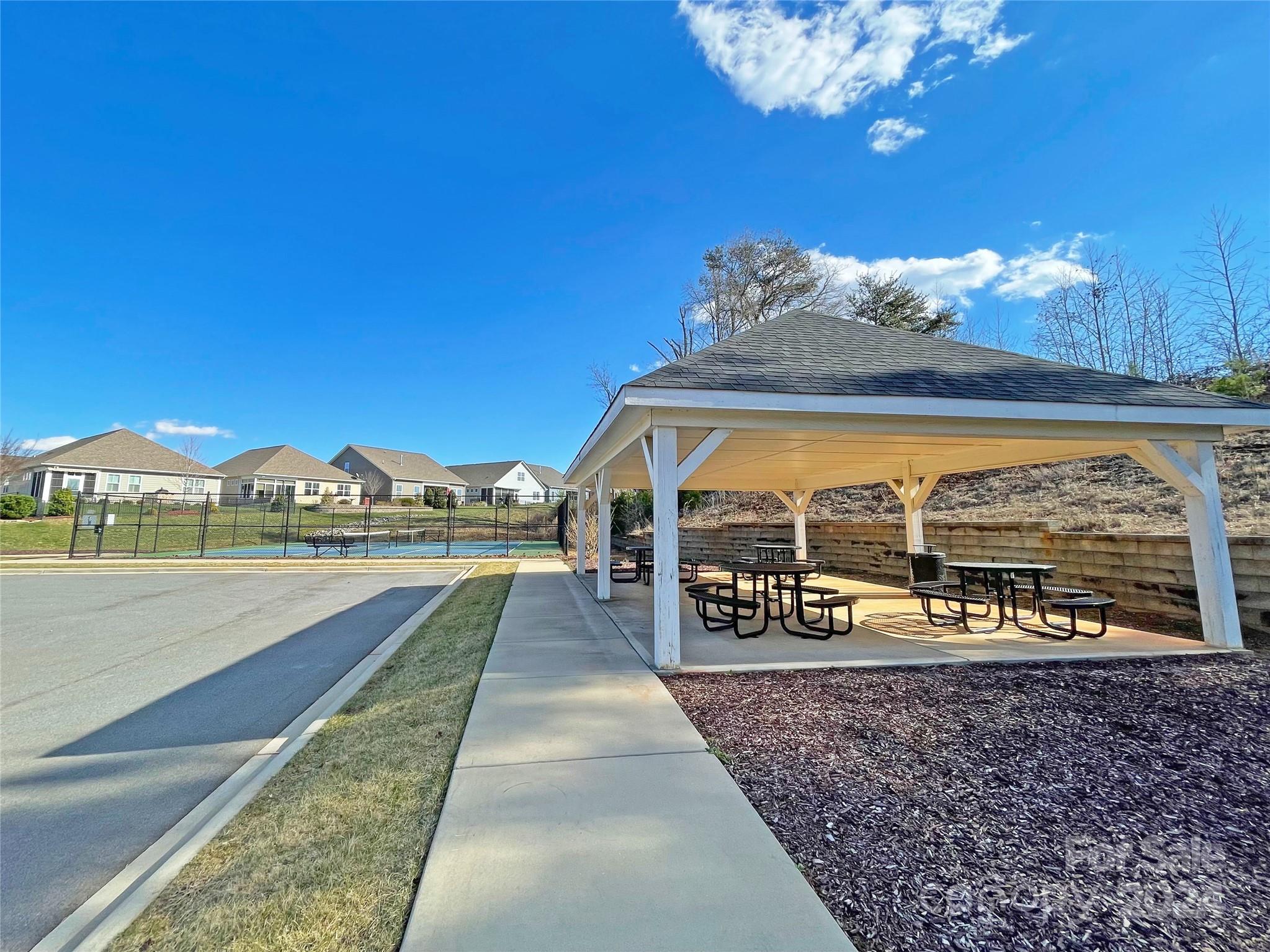 LakeWalk - Residential