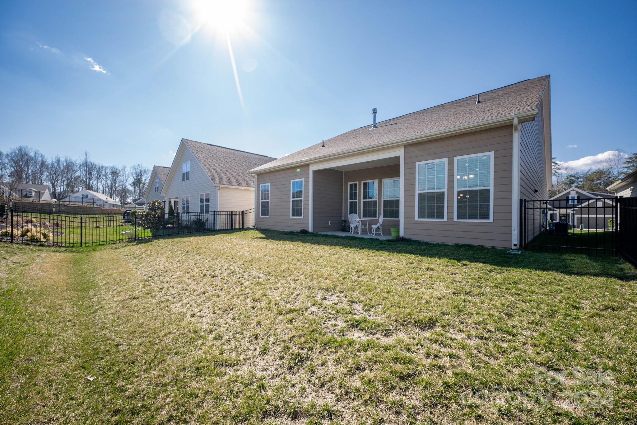 LakeWalk - Residential