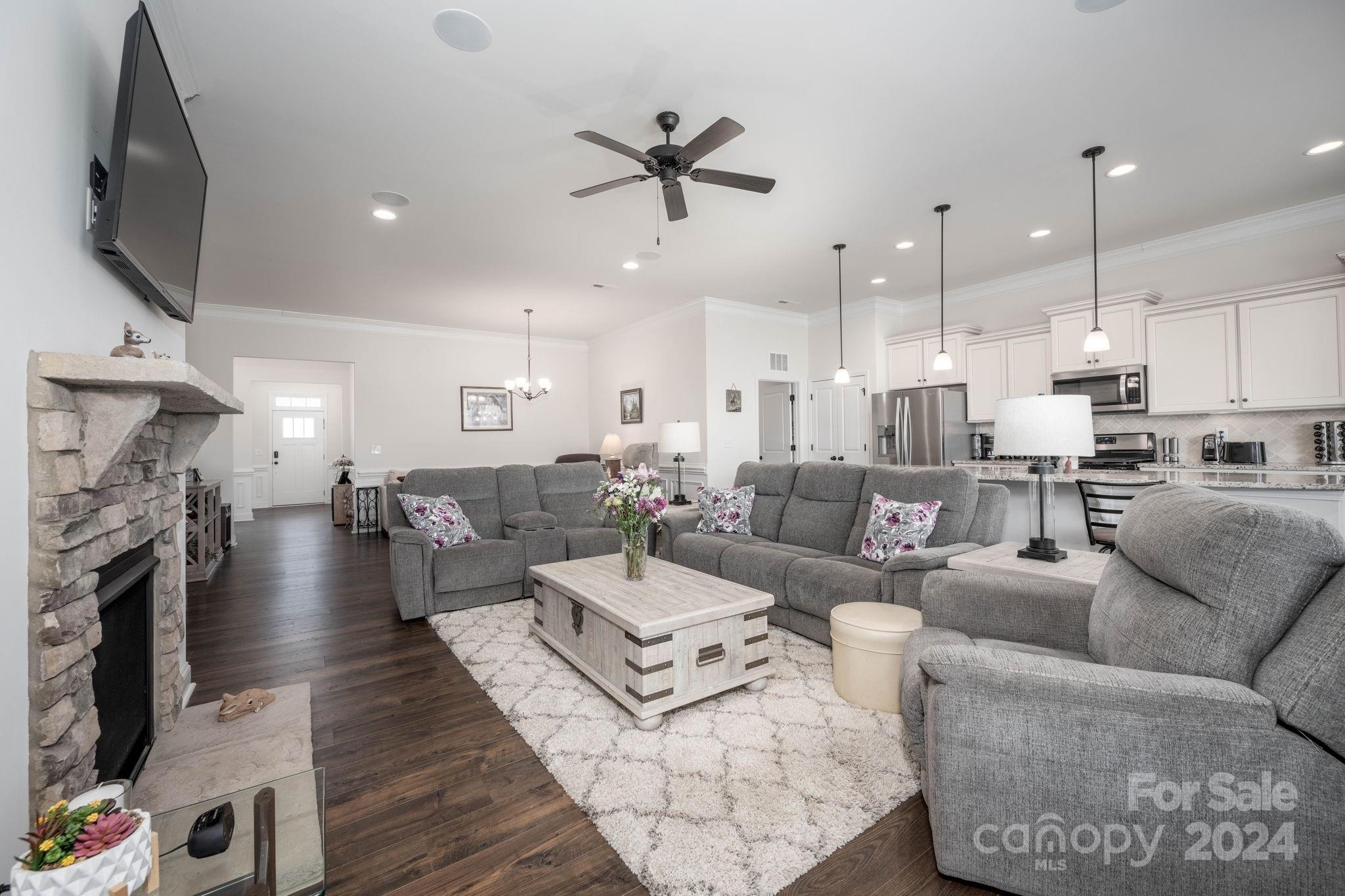 LakeWalk - Residential