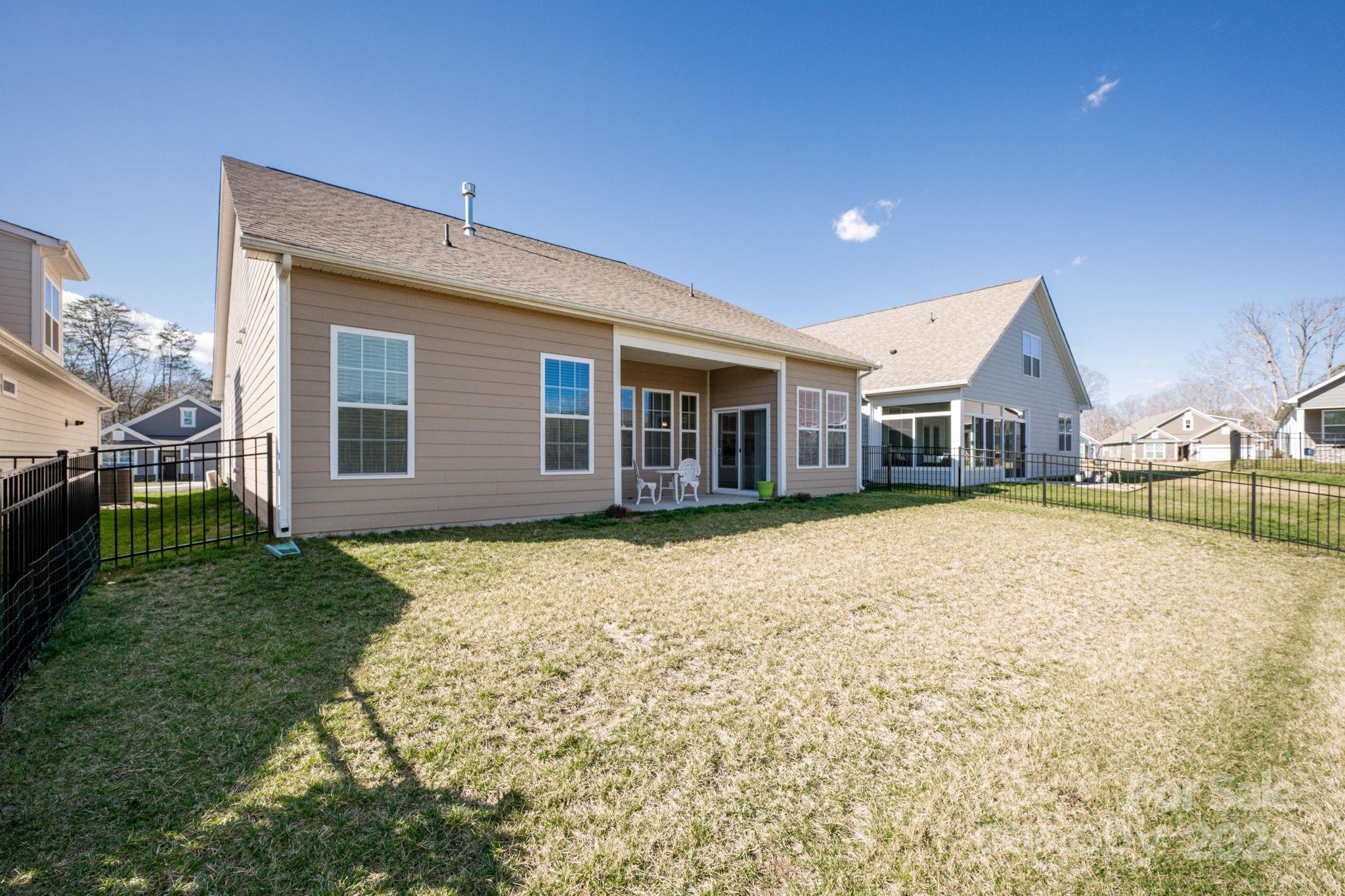 LakeWalk - Residential