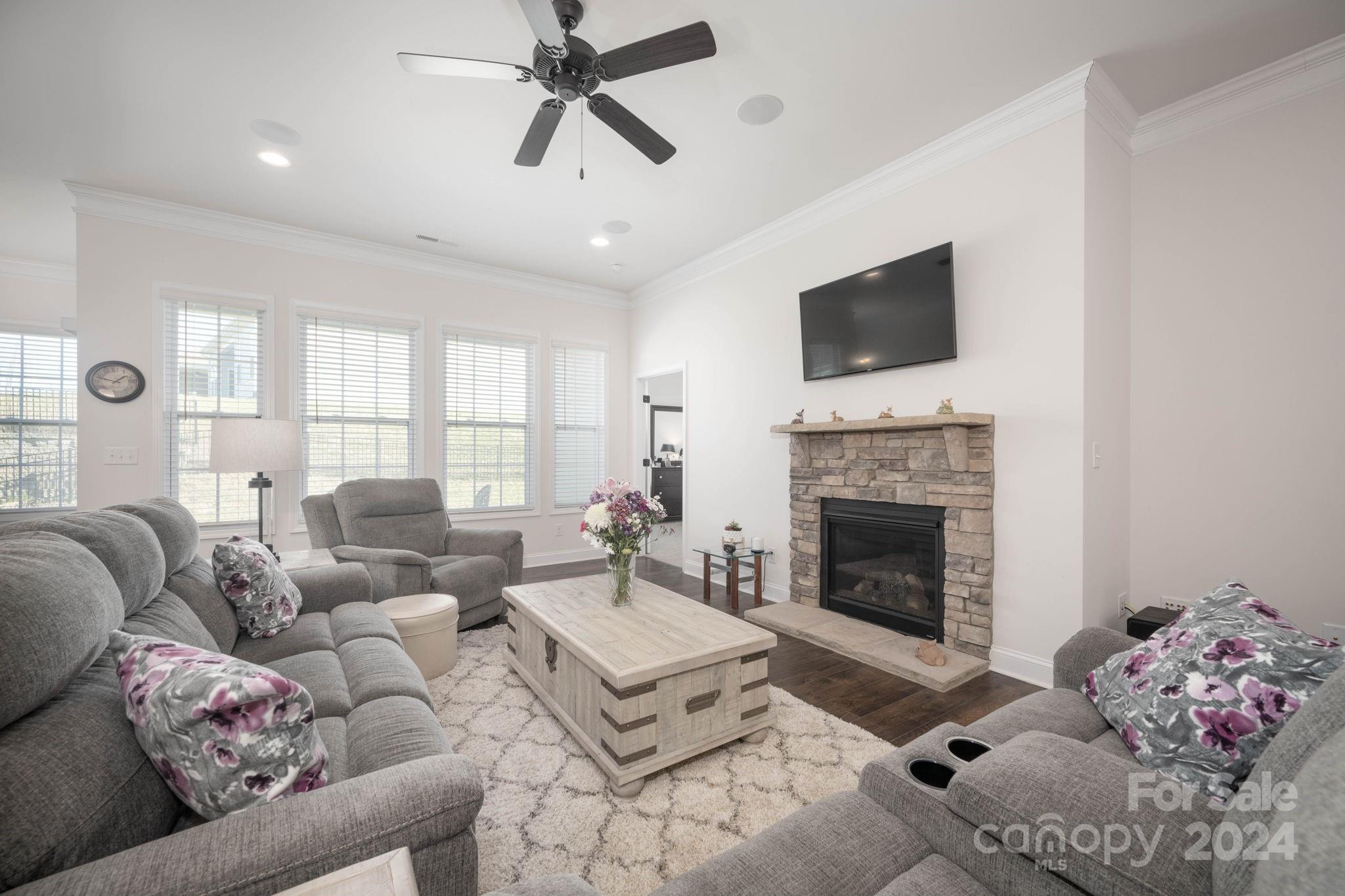 LakeWalk - Residential