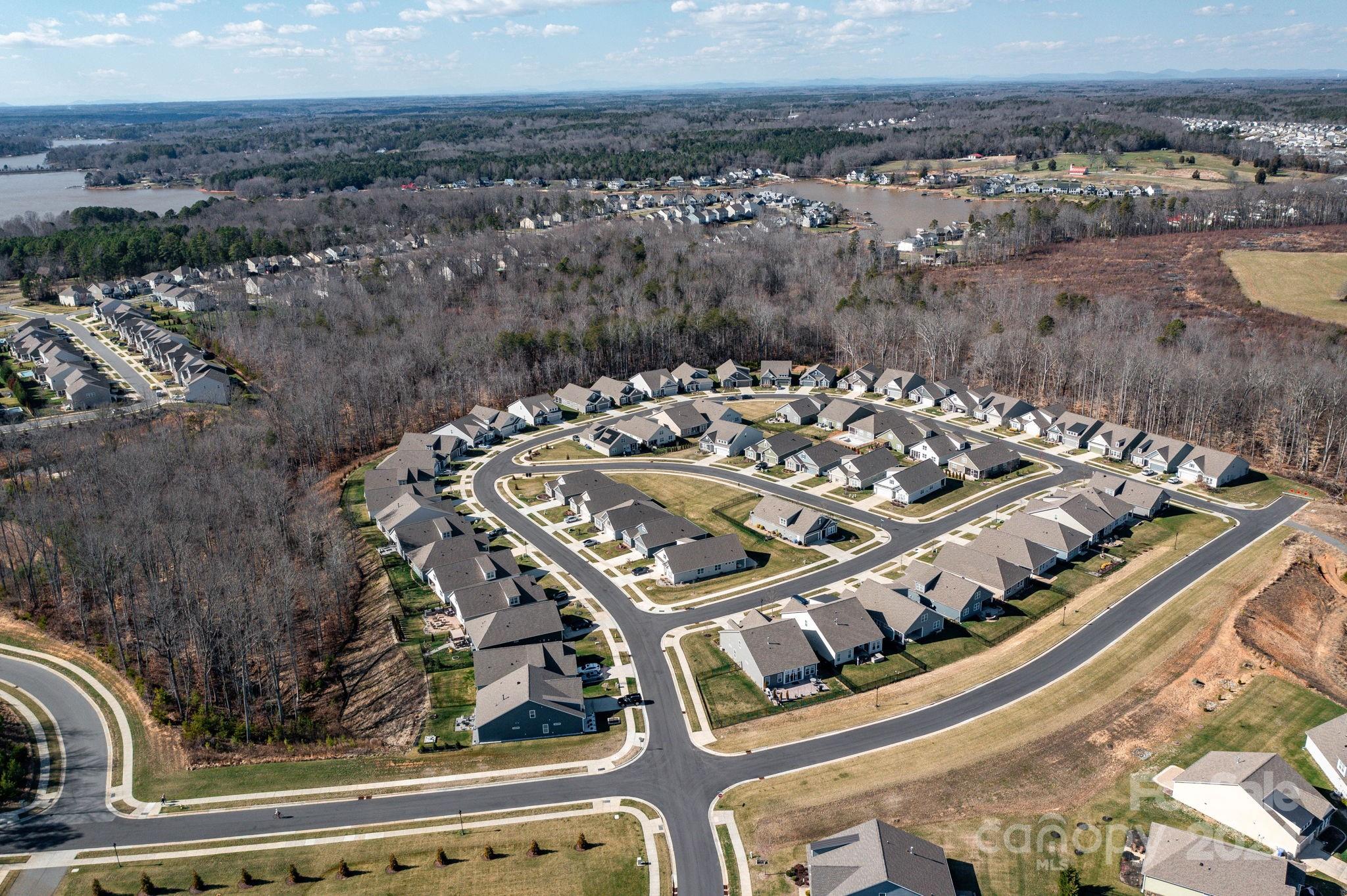 LakeWalk - Residential